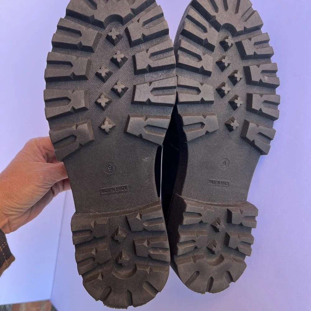 Steve Madden great please
